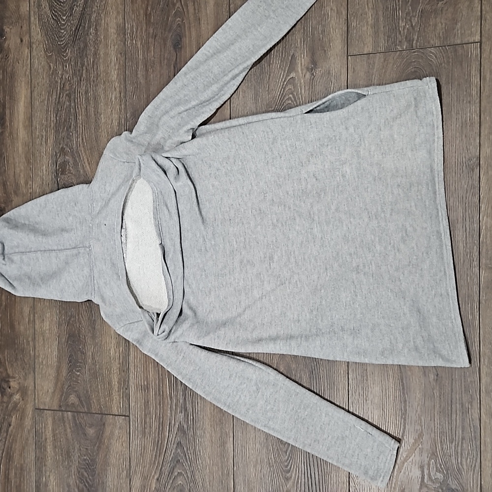 Grey pullover with open back - Picture 4 of 4